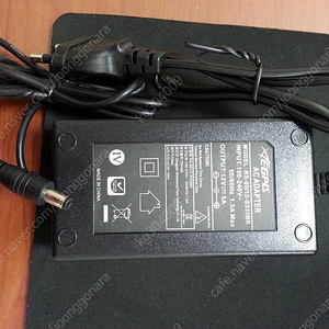 AC ADAPTER 12V5A