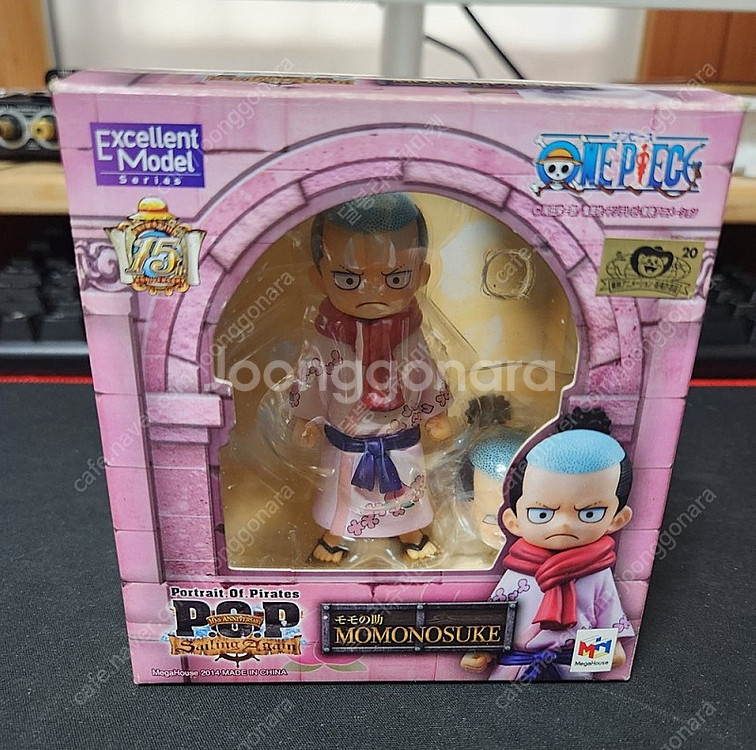 메가하우스 POP 원피스 모모노스케 피규어 팝니다.--1