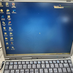 고전 노트북 펜티엄3 600Mhz 윈도우98 삼보노트북