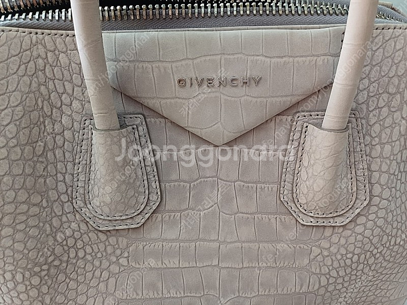 지방시 안티고나 미디움사이즈--6