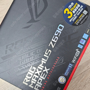 ASUS ROG MAXIMUS Z690 APEX 팝니다