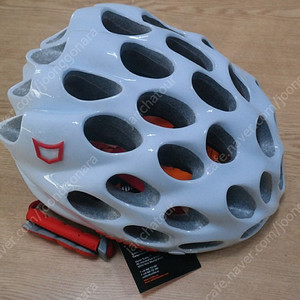 켓라이크 헬멧 위스퍼 전시상품 자전거안전모 판매