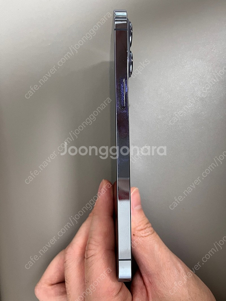 아이폰13 pro max 시에라블루 128g 판매합니다--5