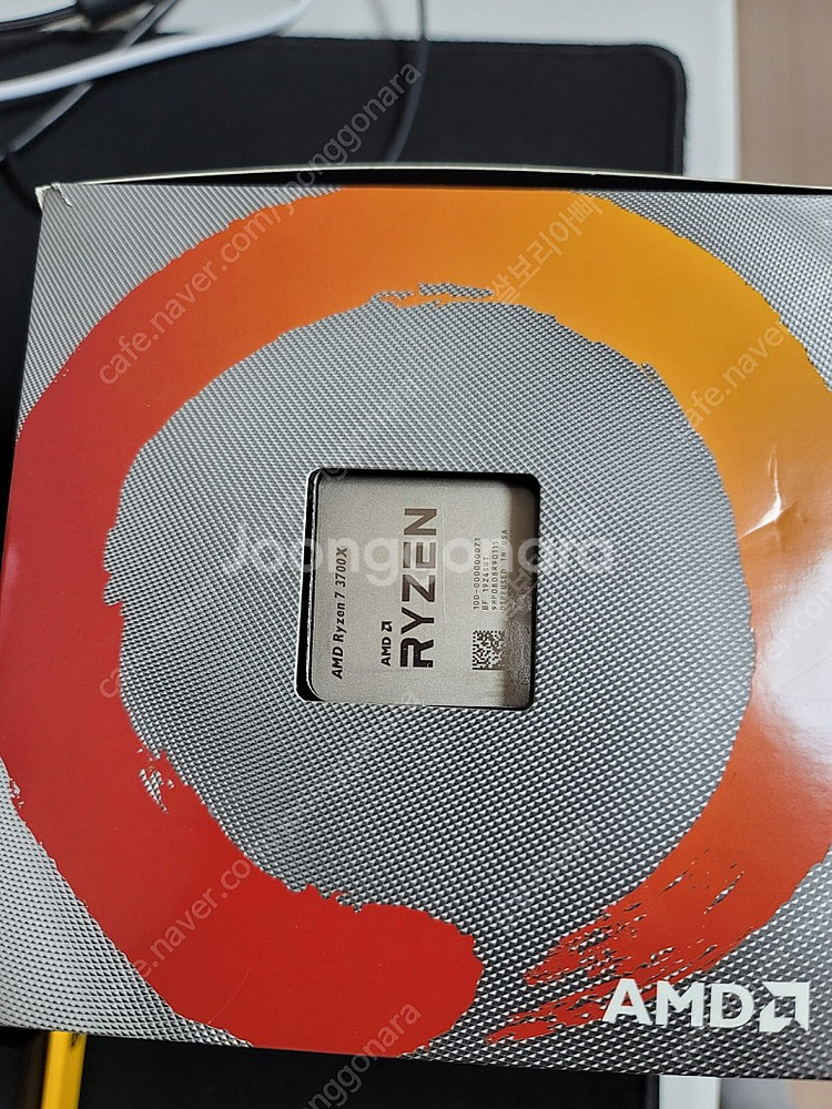 amd 라이젠7 3700x cpu 팝니다.--0