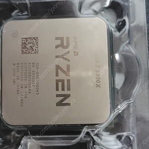amd 라이젠7 5800x cpu 팝니다.
