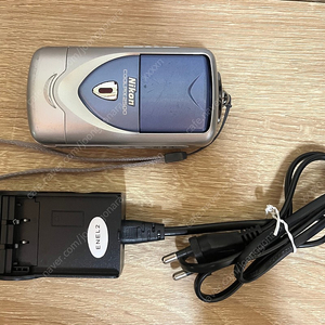 니콘 쿨픽스 2500 nikon coolpix 2500 디카 디지털카메라 빈티지카메라