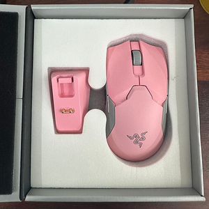 바이퍼 얼티메이트 쿼츠 판매합니다. 국내정발 (Razer Viper Ultimate)