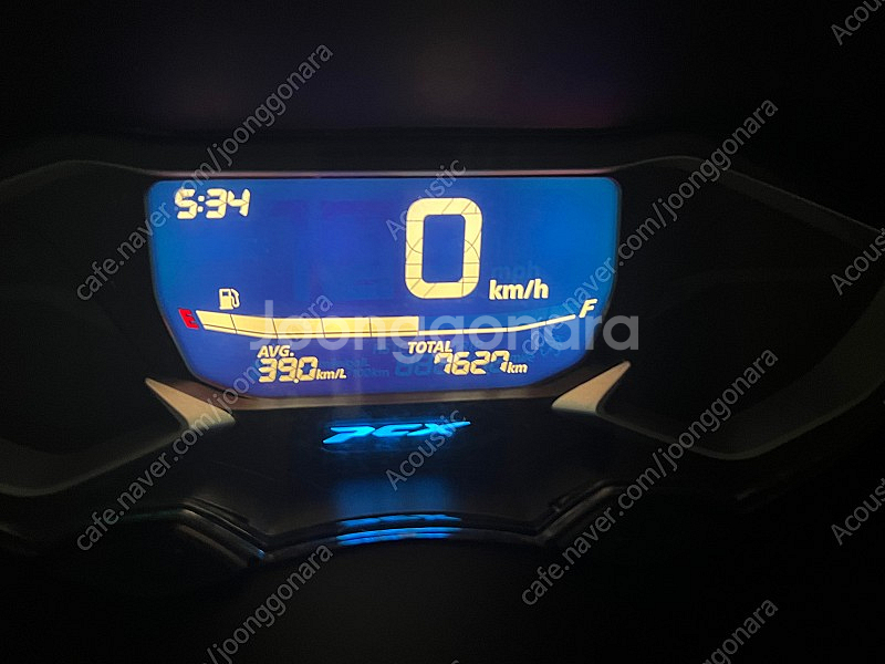 22년식 pcx125cc abs 7627km 풀셋팅 팝니다--0