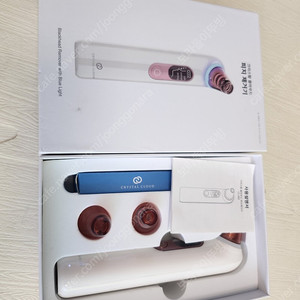 크리스탈 클라우드 피지제거기 팝니다
