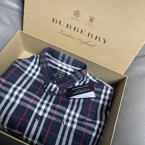 [정품] 버버리 BURBERRY x 고샤 루브친스키 콜라보 한정판 반팔 셔츠. 오버핏 105~110 사이즈 *새제품