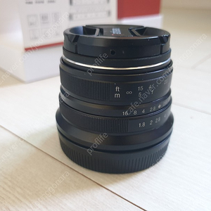 7장인 25mm F1.8 소니마운트 수동렌즈