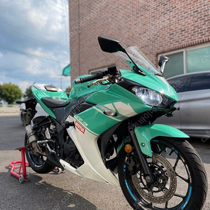 점검완료)야마하 YZF-R3 16년식 머플러구변 풀튜닝 이쁜바이크 저렴하게 판매합니다!!