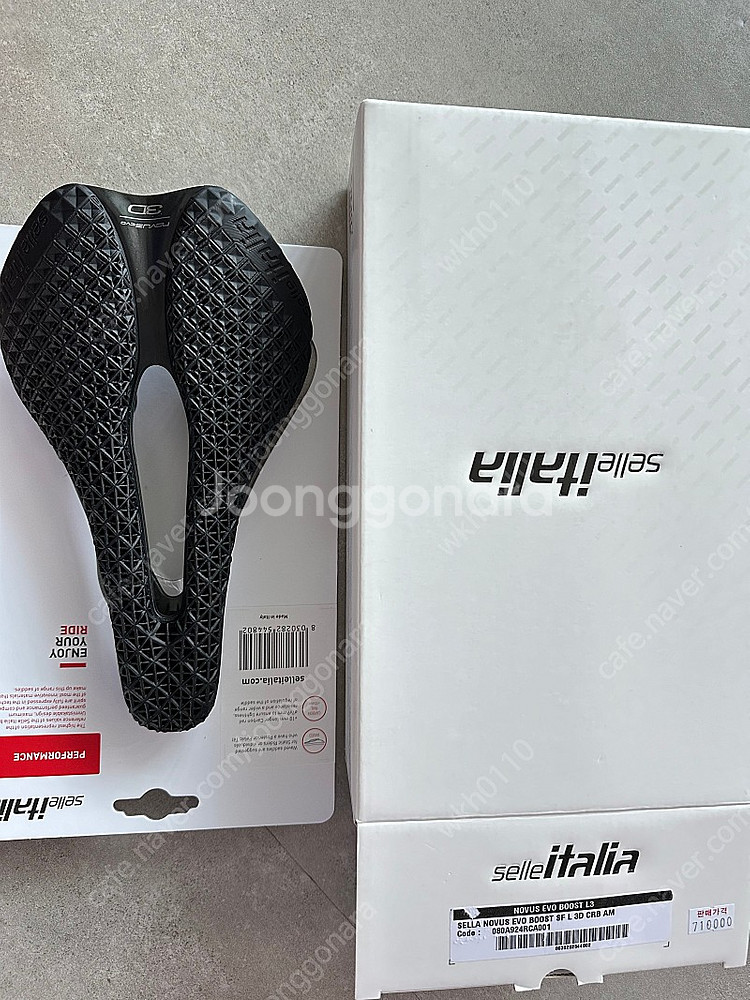 셀레 이탈리아 노부스 3D킷 카르보니오 안장--0