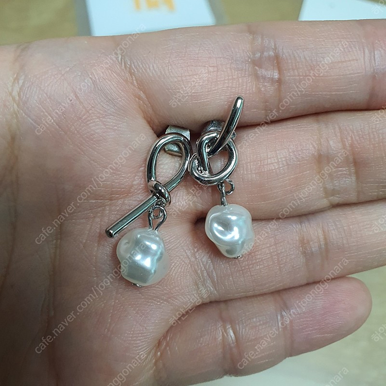 #헤이 장윤주 이수현 귀걸이--3