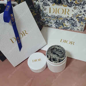 Dior 디올 오블리크 그레이컬러 미차 스카프