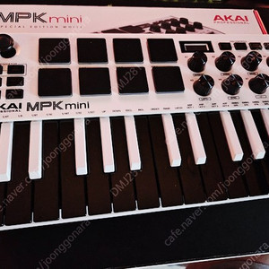 Akai MPK mini MK3 판매합니다. 아카이 (7만)
