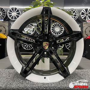 [판매] 포르쉐 타이칸S 터보 21인치 순정휠 복원휠 정품휠