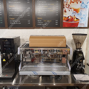 카페창업,오픈집기,씨메03네오,신품,중고 커피머신 세트,제빙기,쇼케이스,블랜더,그라인더