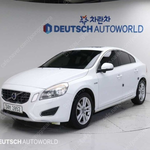 [볼보]뉴S60 D3 전국최저가ㅣ2012년식ㅣ174,075kmㅣ흰색ㅣ수원ㅣ 690만원