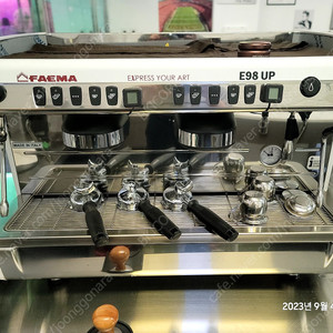 FAEMA E98 UP 2GR 커피머신 및 그라인더, 블렌더, 온수기 등