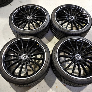 <판매> 벤츠A45AMG 19순정품휠타이어 한대분