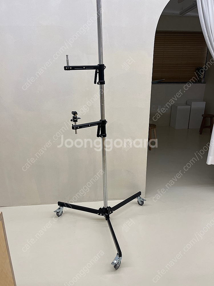 카메라 조명 삼각대 킥스탠드 거치대--1