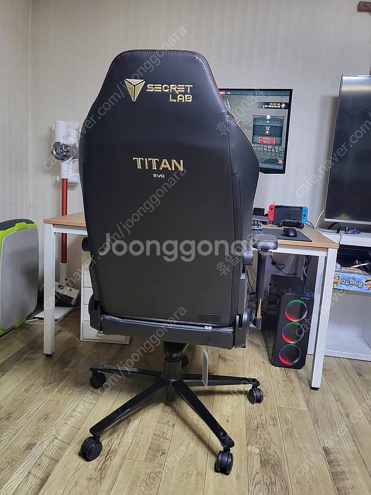 시크릿랩 타이탄 Evo 2022 스텔스 게이밍 체어--1