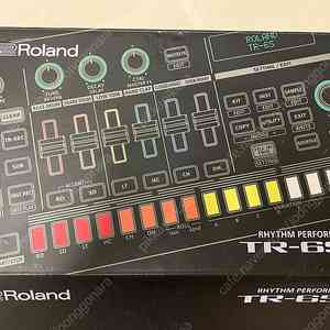 롤랜드 ROLAND TR-6S 리듬퍼포머 판매합니다 roland tr6s