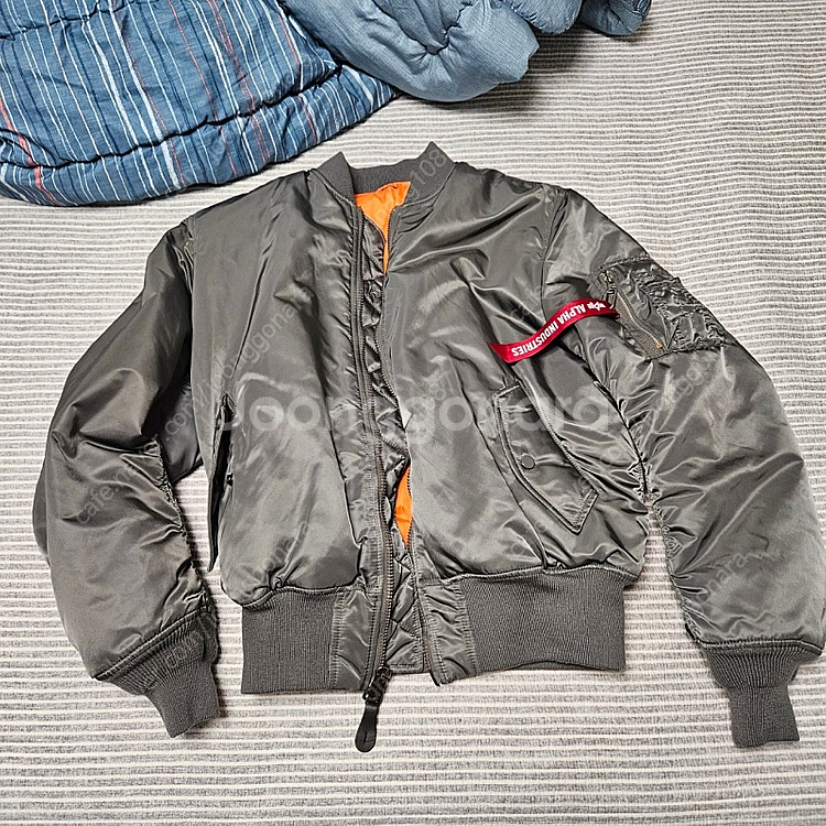 알파인더스트리 / MA-1 레귤러 Gun Metal / M사이즈--0