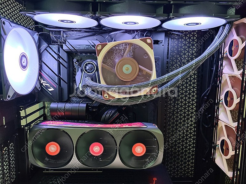 RTX 4070 스파이더맨 에디션--1