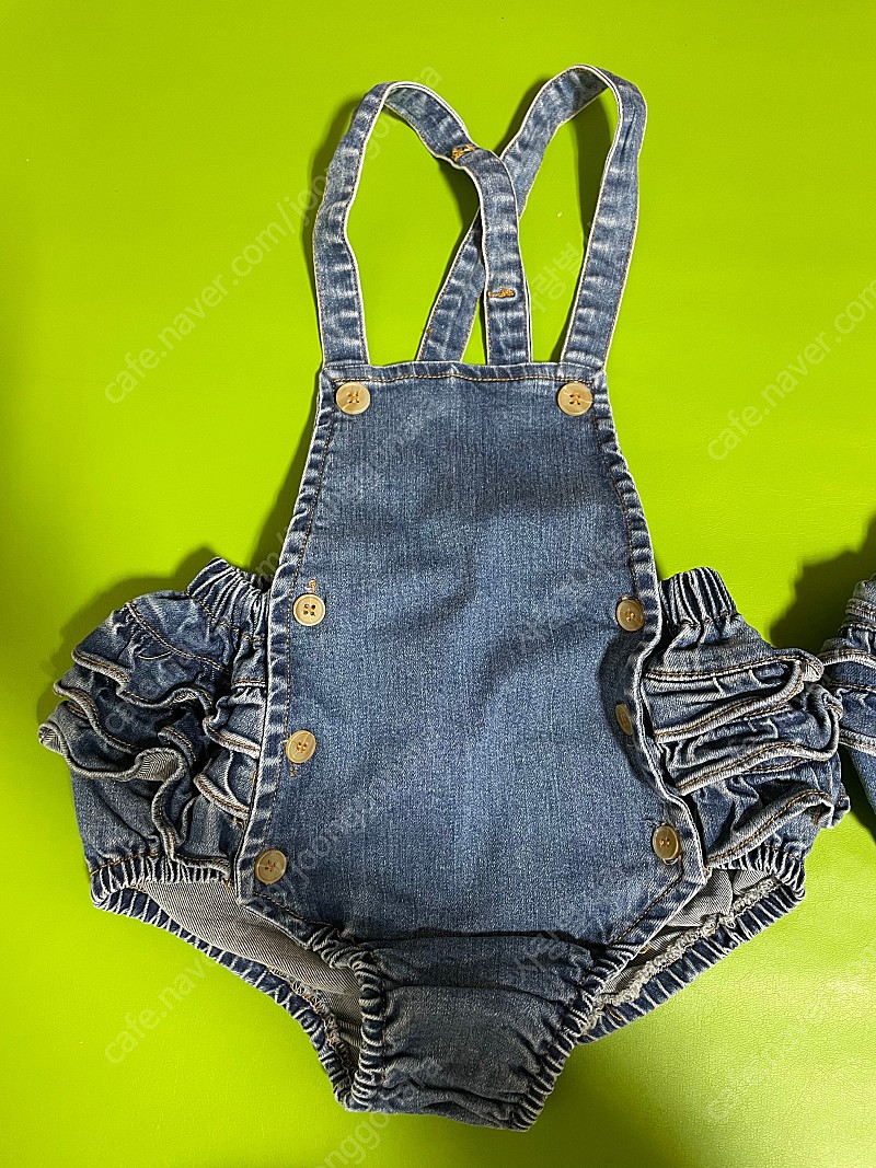 쌍둥이 여아 바디슈트, 프릴멜빵, 18m