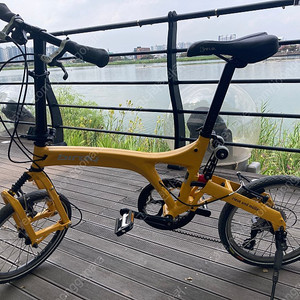 버디 접이식 자전거 2세대 미니벨로 노란색 팝니다