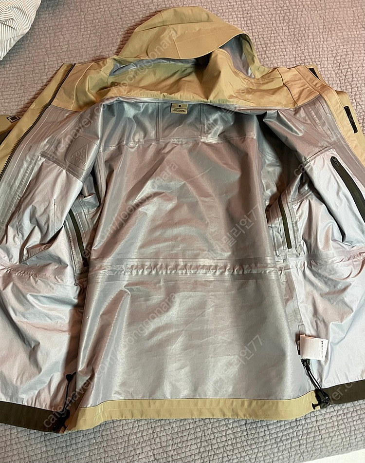 나이키 acg 고어텍스 바람막이 판매 합니다.--2