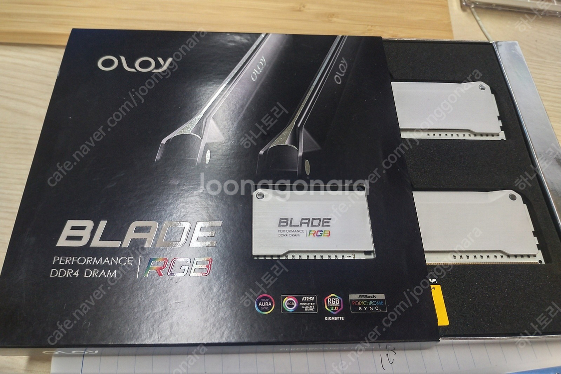 OLOy DDR4-3600 RGB램 cl14 16gb (8x2g) 국내정품 7.5만 팝니다.--0