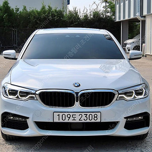 BMW5시리즈 (G30) 530e M 스포츠@ 전액할부 가능 중고차시세 중고차가격 수입차 국산차 중고차 팔아요 !