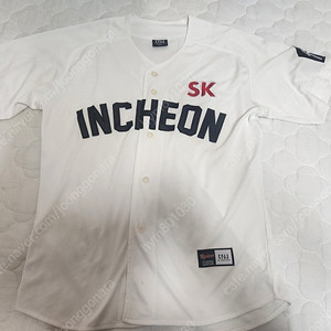 인천군 SK 와이번스 야구유니폼 사이즈 100 판매합니다.