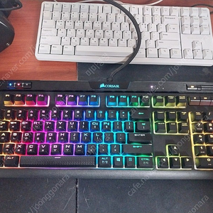 커세어 CORSAIR STRAFE RGB MK.2 SILENT