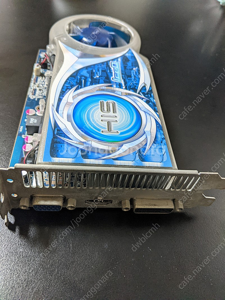 구형 그래픽카드 라데온 HD 5670 ABS-HIS56...--1