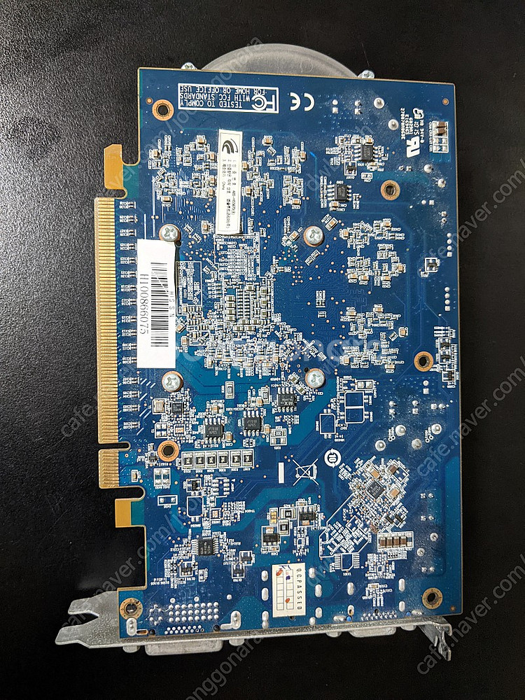 구형 그래픽카드 라데온 HD 5670 ABS-HIS56...--3