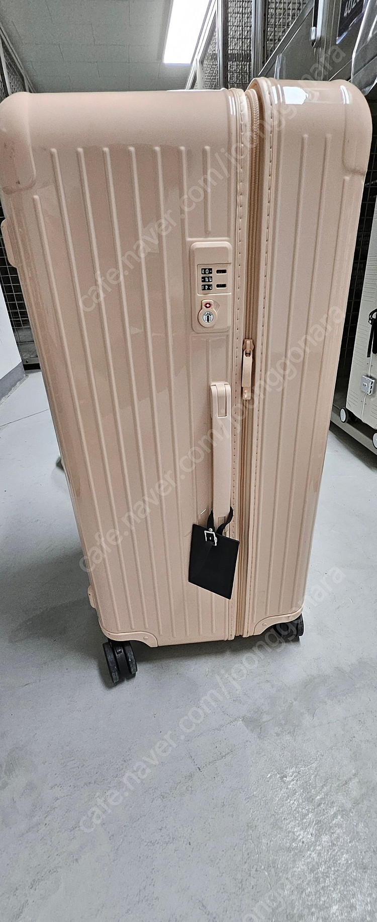 RIMOWA 리모와 에센셜 플러스 연분홍 이미지