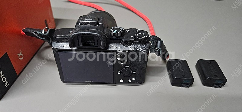 소니 A7M2와 렌즈 2종--2