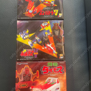 액션토이즈 미니디폼드 콤바트라v, 볼테스v, 다이모스 팝니다