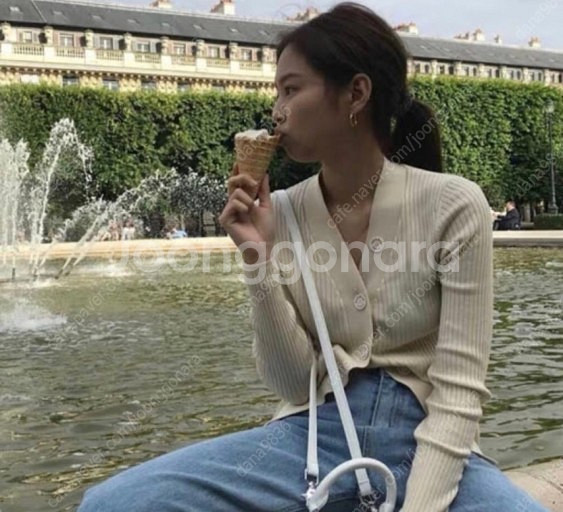 [제니,유나 착용] 산드로 가브리엘 가디건 에크루 1사...--1