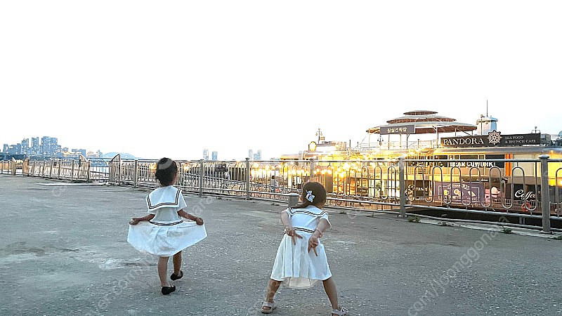 베네베네 원피스 팝니다. 3살4살5살 유아 옷 여아--9