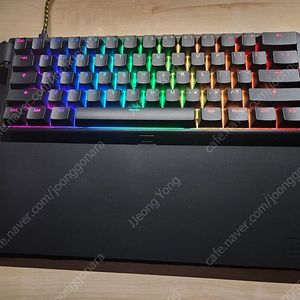 우팅 60HE / 조위 EC2-CW / 레이저 데스스토커V2 PRO TKL / 람주 MINI 아틀란티스 무선 게이밍 키보드 마우스 팝니다