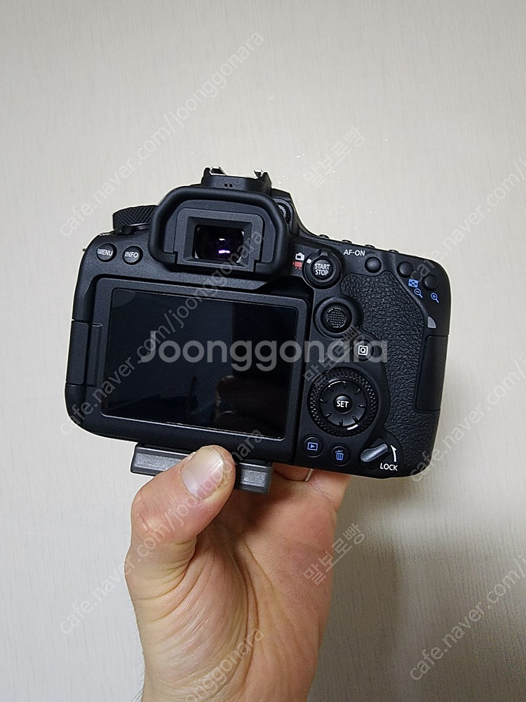 캐논 90d 박스포함 상태 굿--0