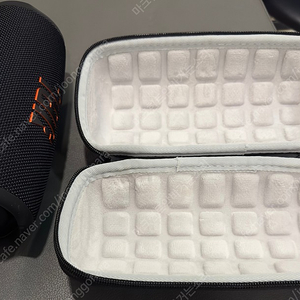 JBL charge5 , jbl 차지5 2개 팝니다.