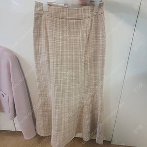 시에 상의 및 치마