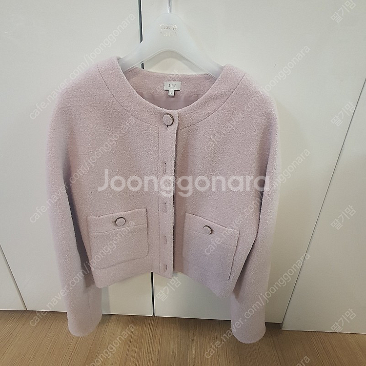 시에 상의 및 치마--1