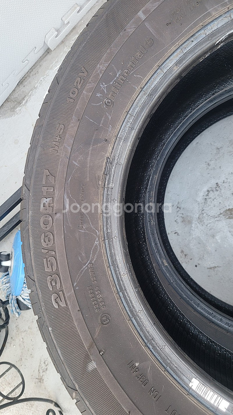 콘티넨탈타이어 m+s 102v 중고타이어 판매--0